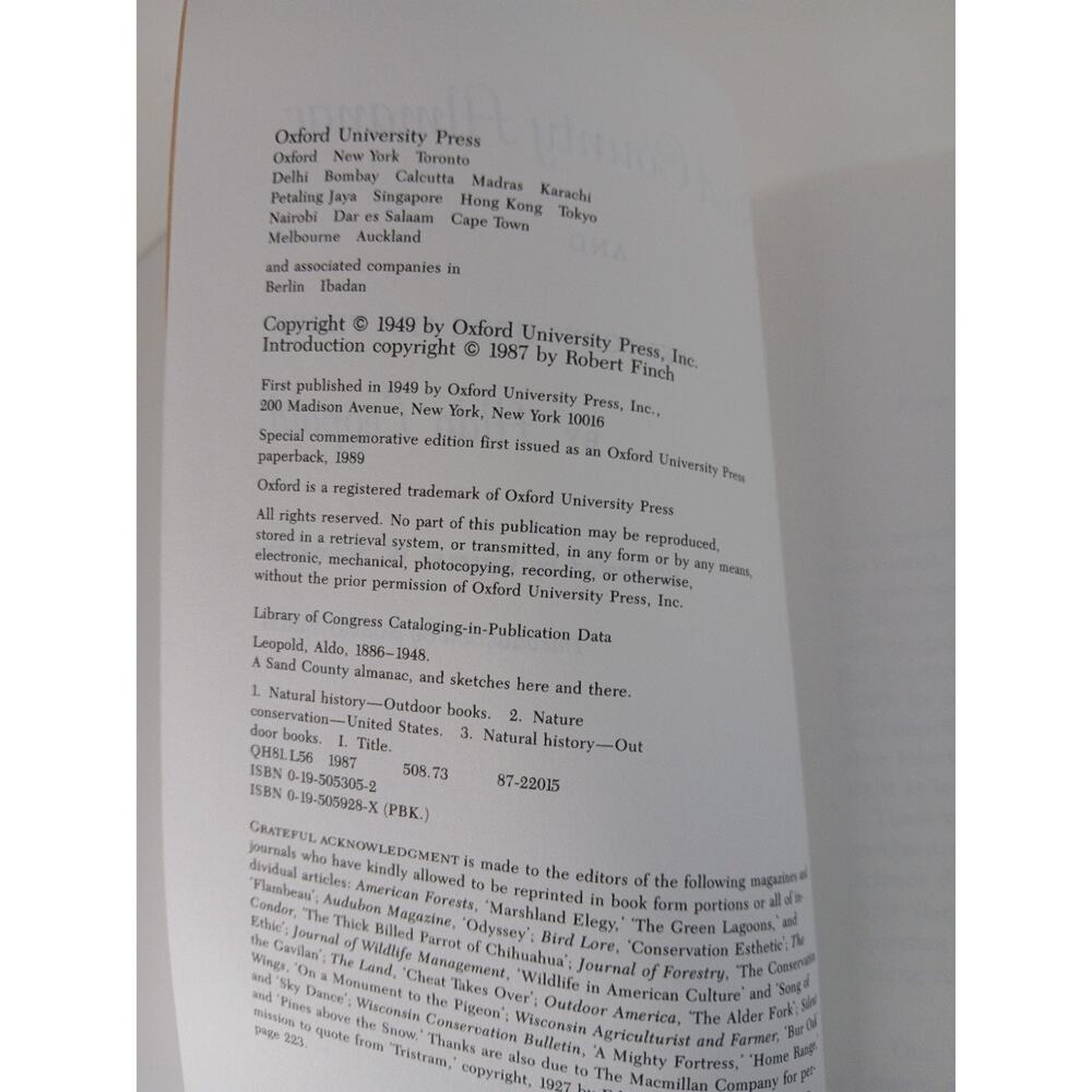 A Sand County Almanac: And Sketches Here and There Aldo Leopold 1989 * - Picture 3 of 4